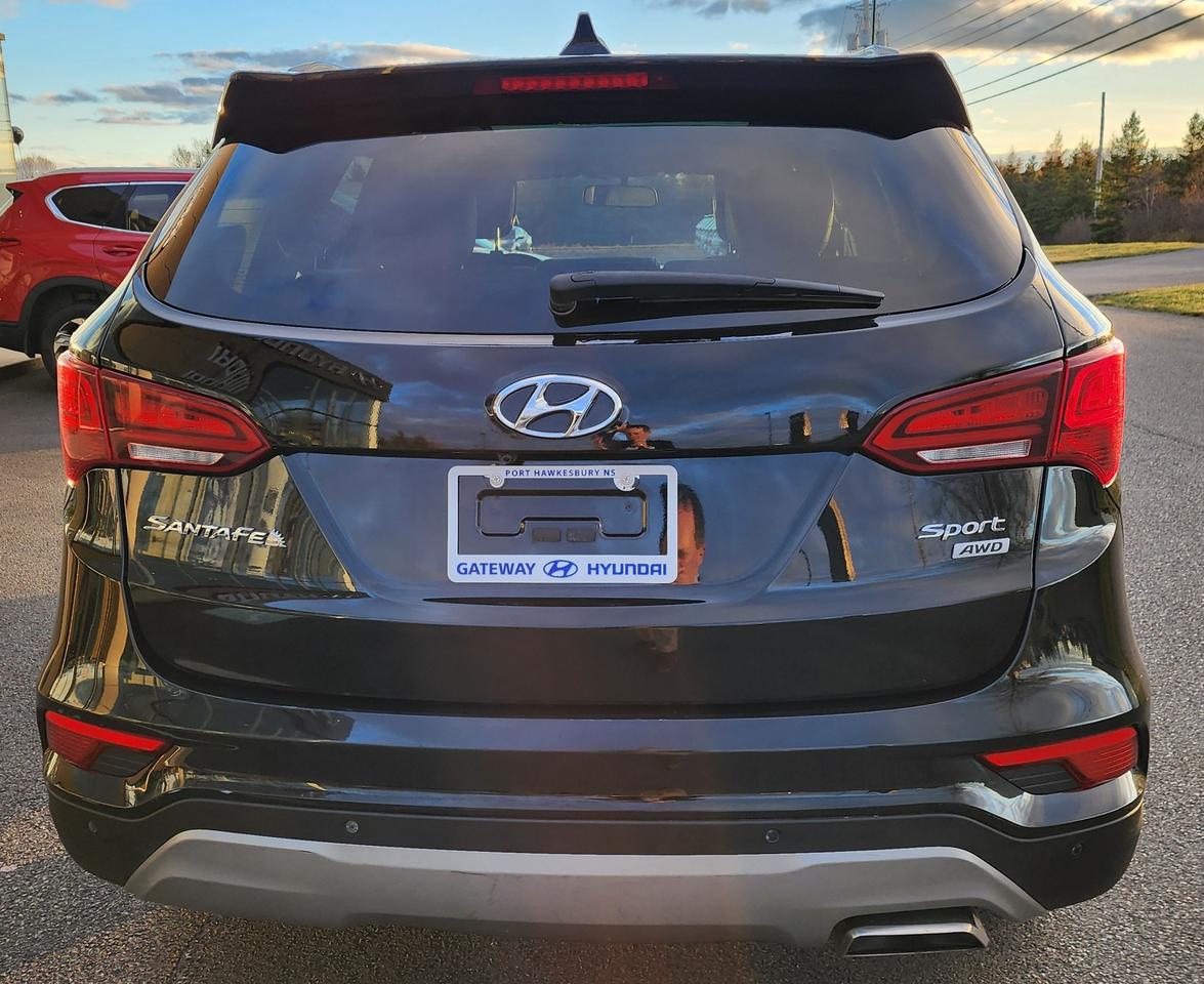 2018 Hyundai Santa Fe SPORT Photo
