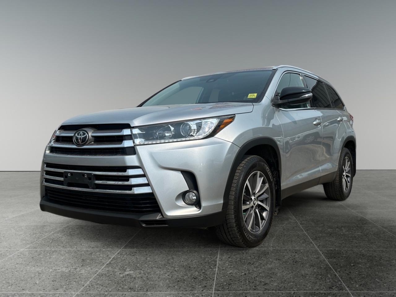 Used 2019 Toyota Highlander XLE for sale in Saskatoon, SK