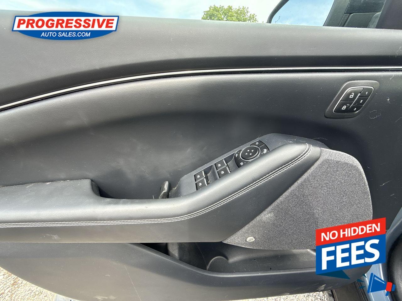 2023 Ford Mustang Mach-E Premium - Sunroof -  Heated Seats Photo