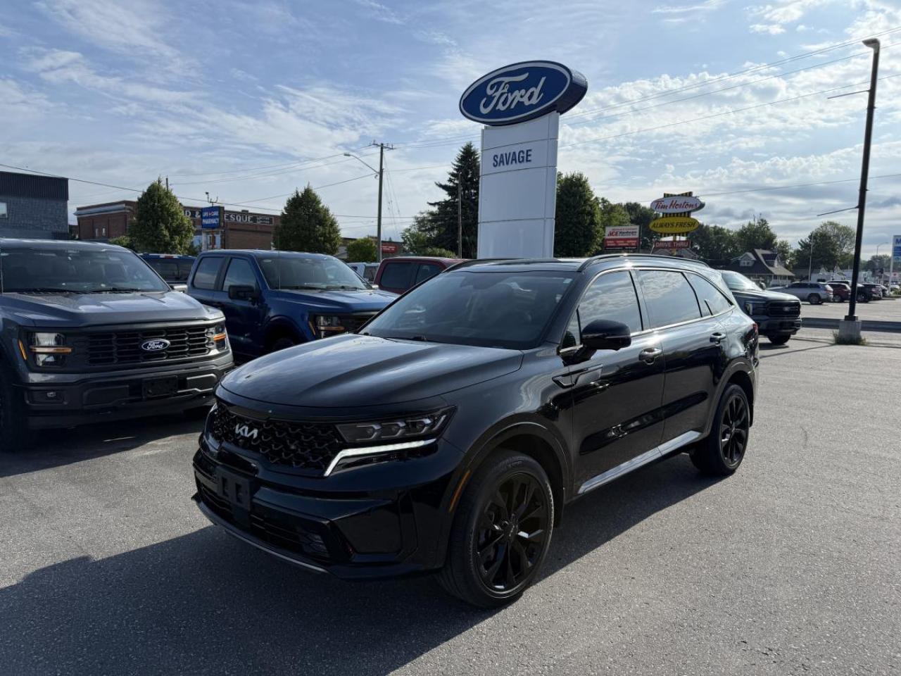 Used 2022 Kia Sorento SX AWD w/Burgundy Leather for sale in Sturgeon Falls, ON