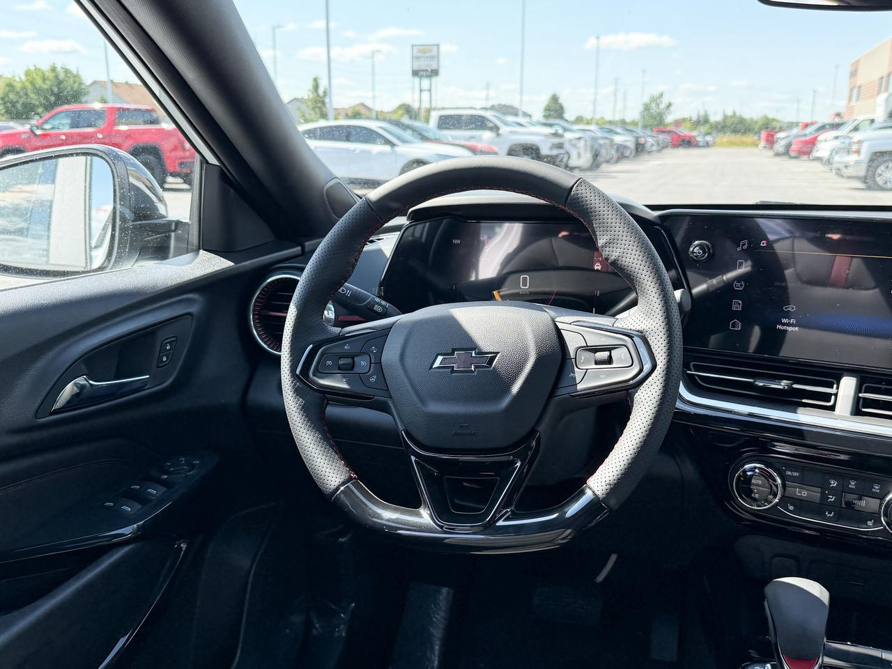 2025 Chevrolet Trax 2RS 1.2L 3 CYL WITH REMOTE START/ENTRY, HEATED SEATS, HEATED STEERING WHEEL, APPLE CARPLAY AND ANDROID AUTO Photo