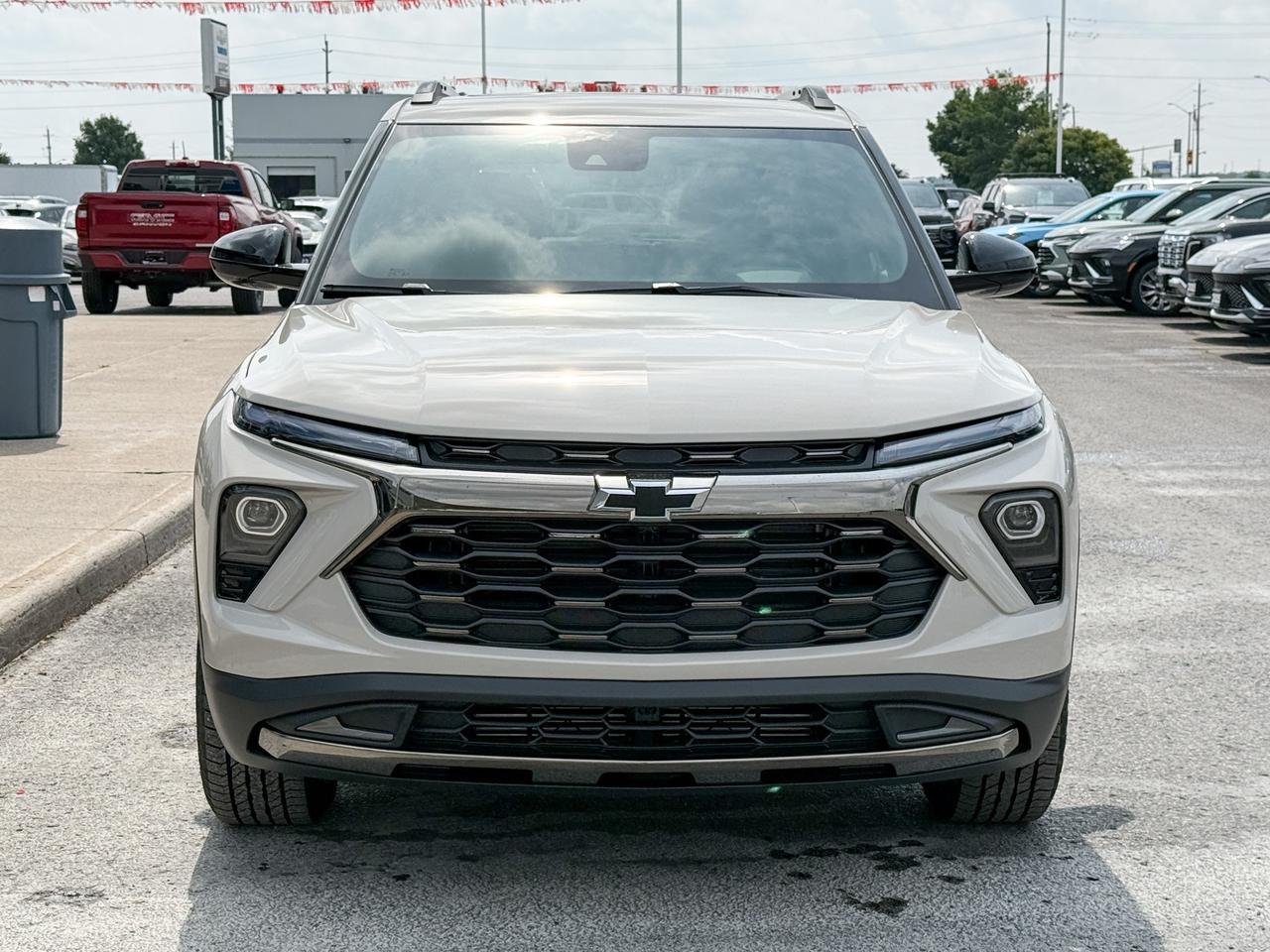 2026 Chevrolet TrailBlazer ACTIV 1.3L 3 CYL WITH REMOTE ENTRY, HEATED SEATS, HEATED STEERING WHEEL, SUNROOF, POWER LIFTGATE, HD REAR VISION CAMERA Photo