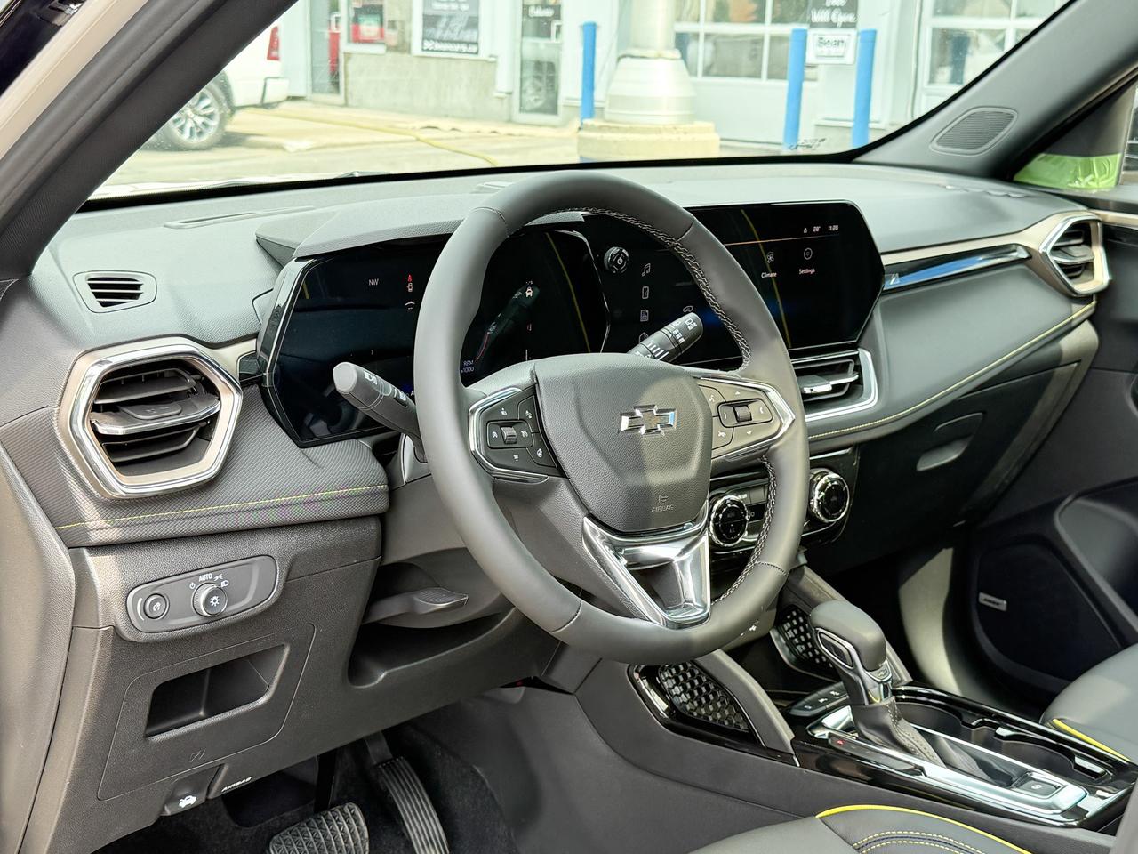 2026 Chevrolet TrailBlazer ACTIV 1.3L 3 CYL WITH REMOTE ENTRY, HEATED SEATS, HEATED STEERING WHEEL, SUNROOF, POWER LIFTGATE, HD REAR VISION CAMERA Photo