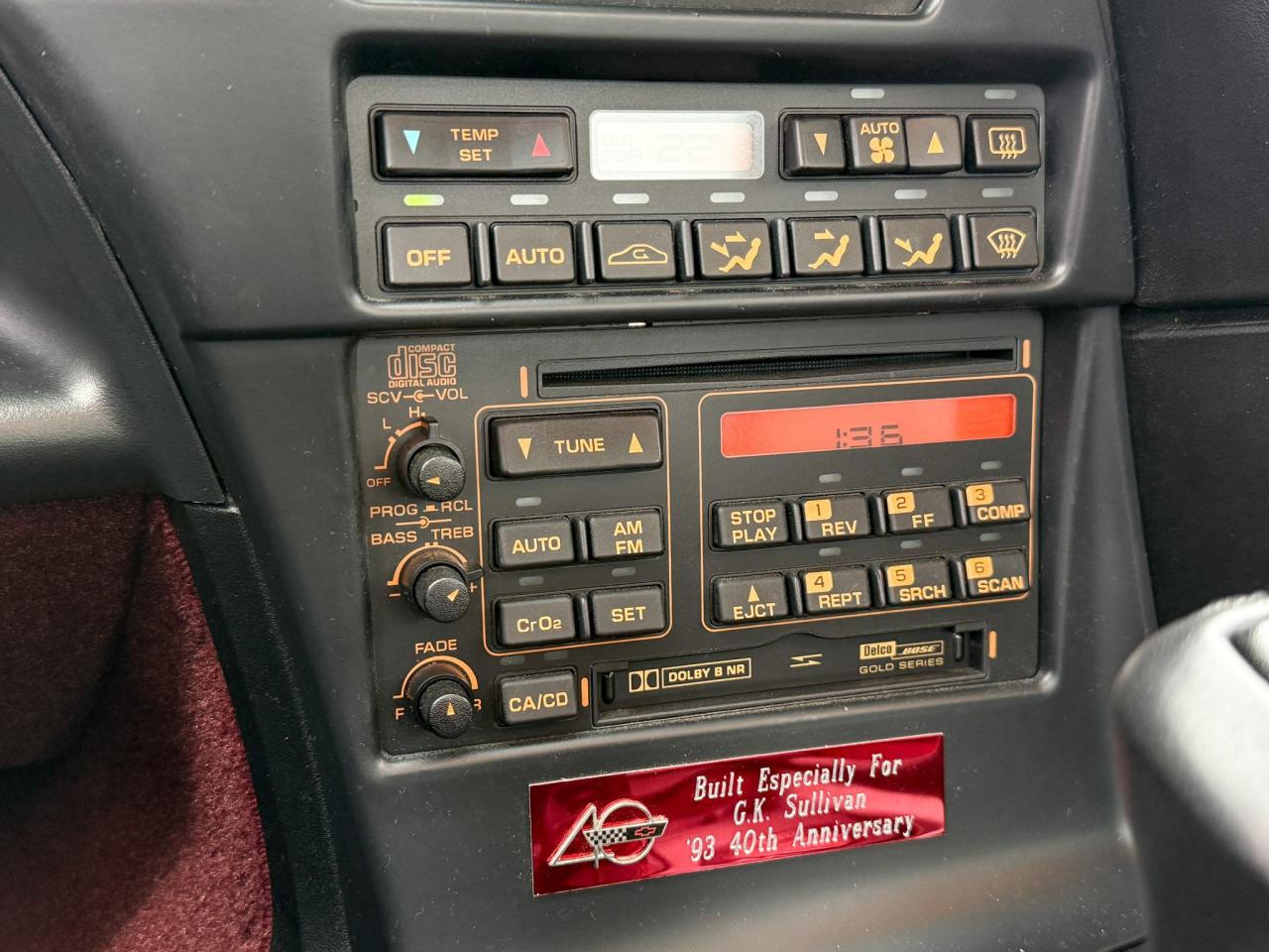 1993 Chevrolet Corvette 40TH ANNIVERSARY COUPE AUTO 40th ANNIVERSARY 1LT COUPE, AUTOMATIC, CLEAN CARFAX - SUPER CLEAN CORVETTE! Photo