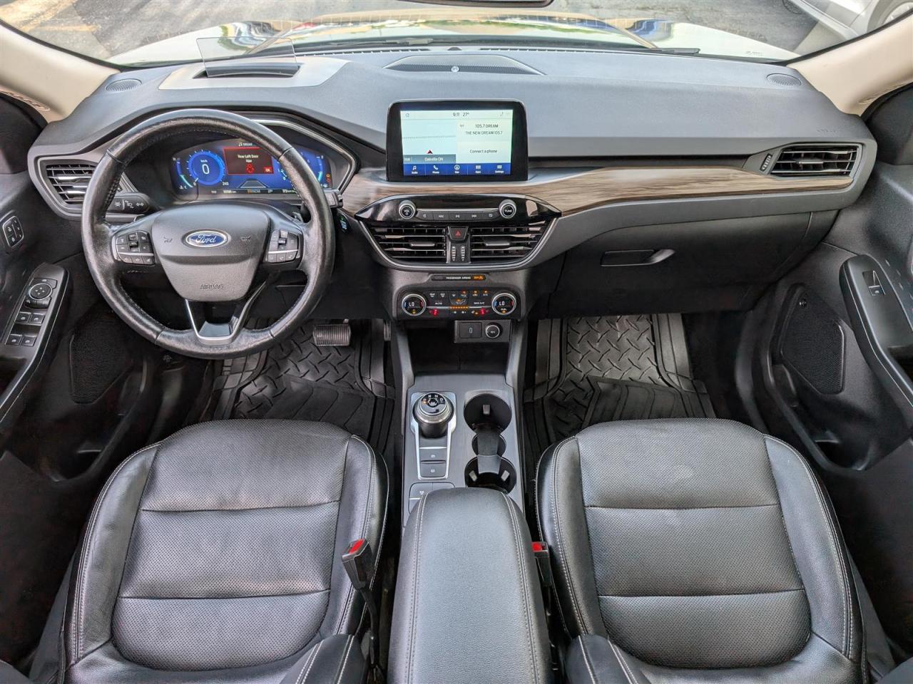 2020 Ford Escape TITANIUM AWD - NAVI - PANO ROOF - TECH FEATURES