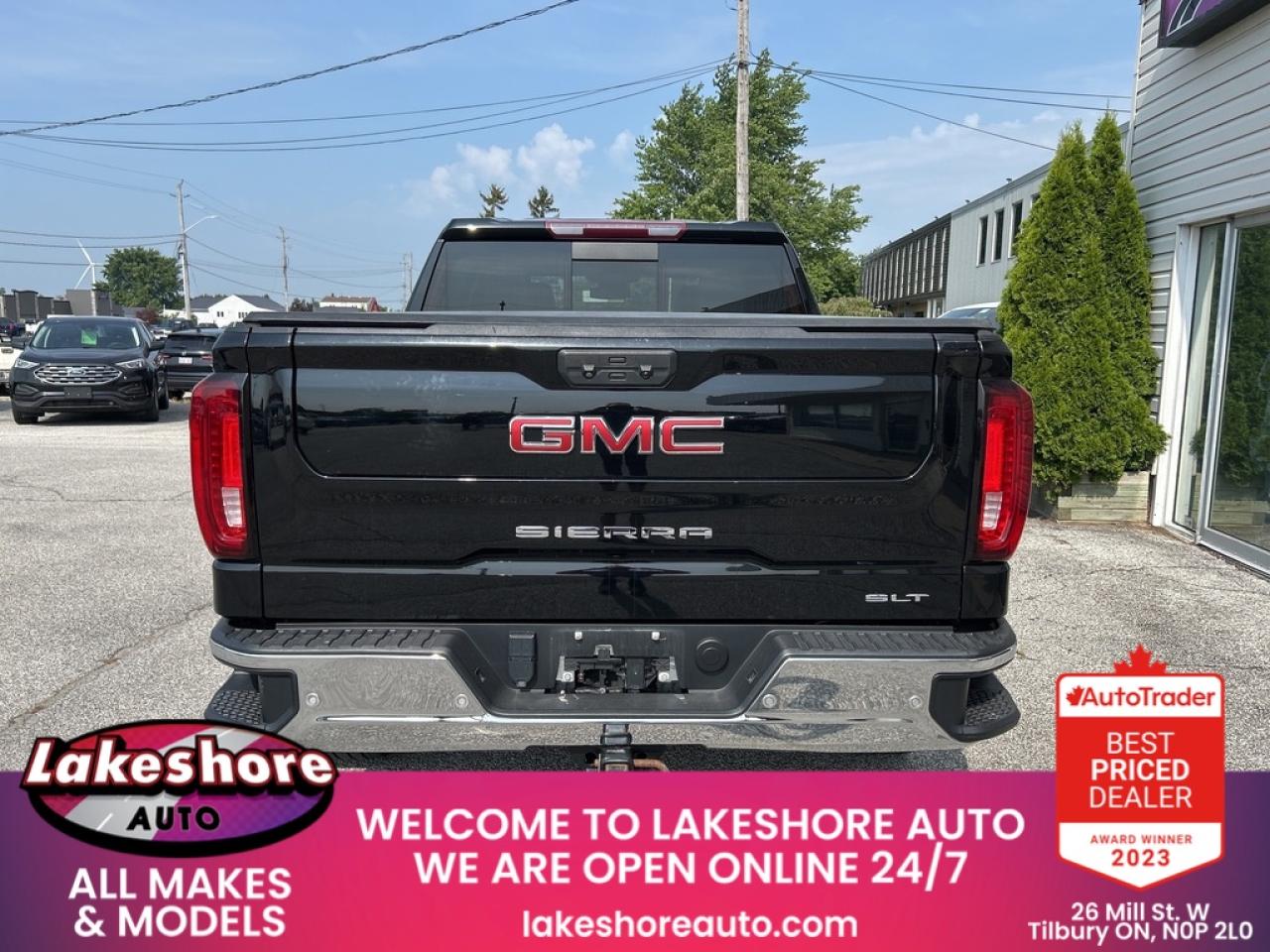 2022 GMC Sierra 1500 SLT Photo2