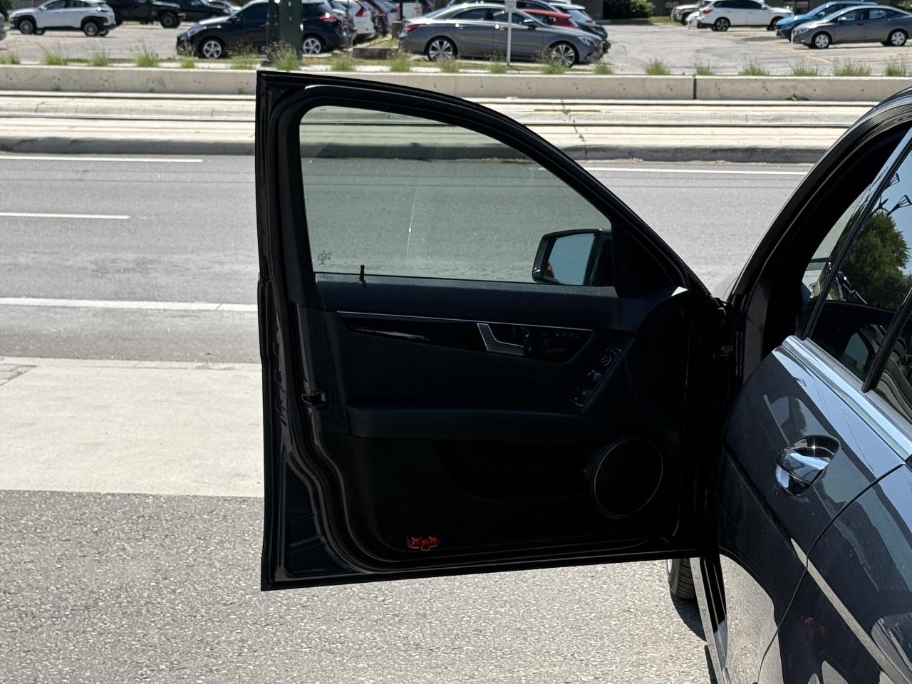 2014 Mercedes-Benz C-Class 350 //AMG SPORT | PANO |  NAVI | BACK UP CAMERA - Photo #14