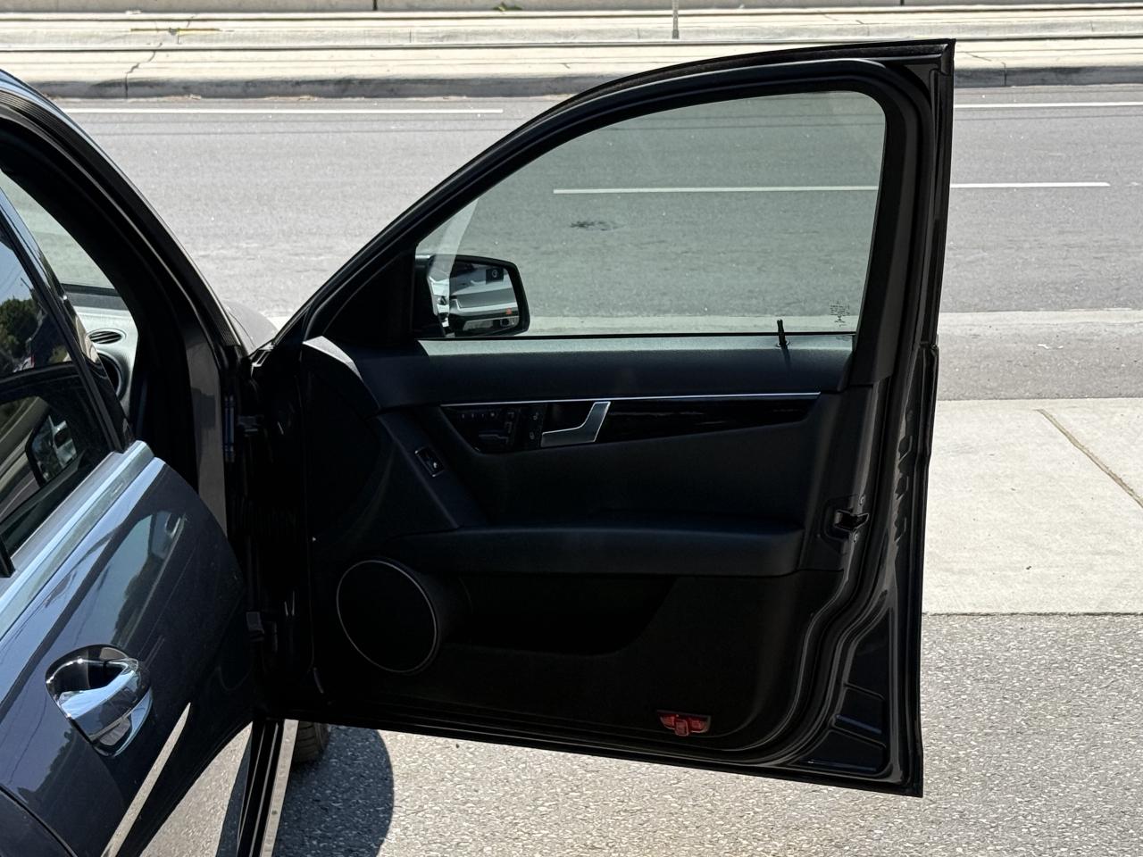 2014 Mercedes-Benz C-Class 350 //AMG SPORT | PANO |  NAVI | BACK UP CAMERA - Photo #28