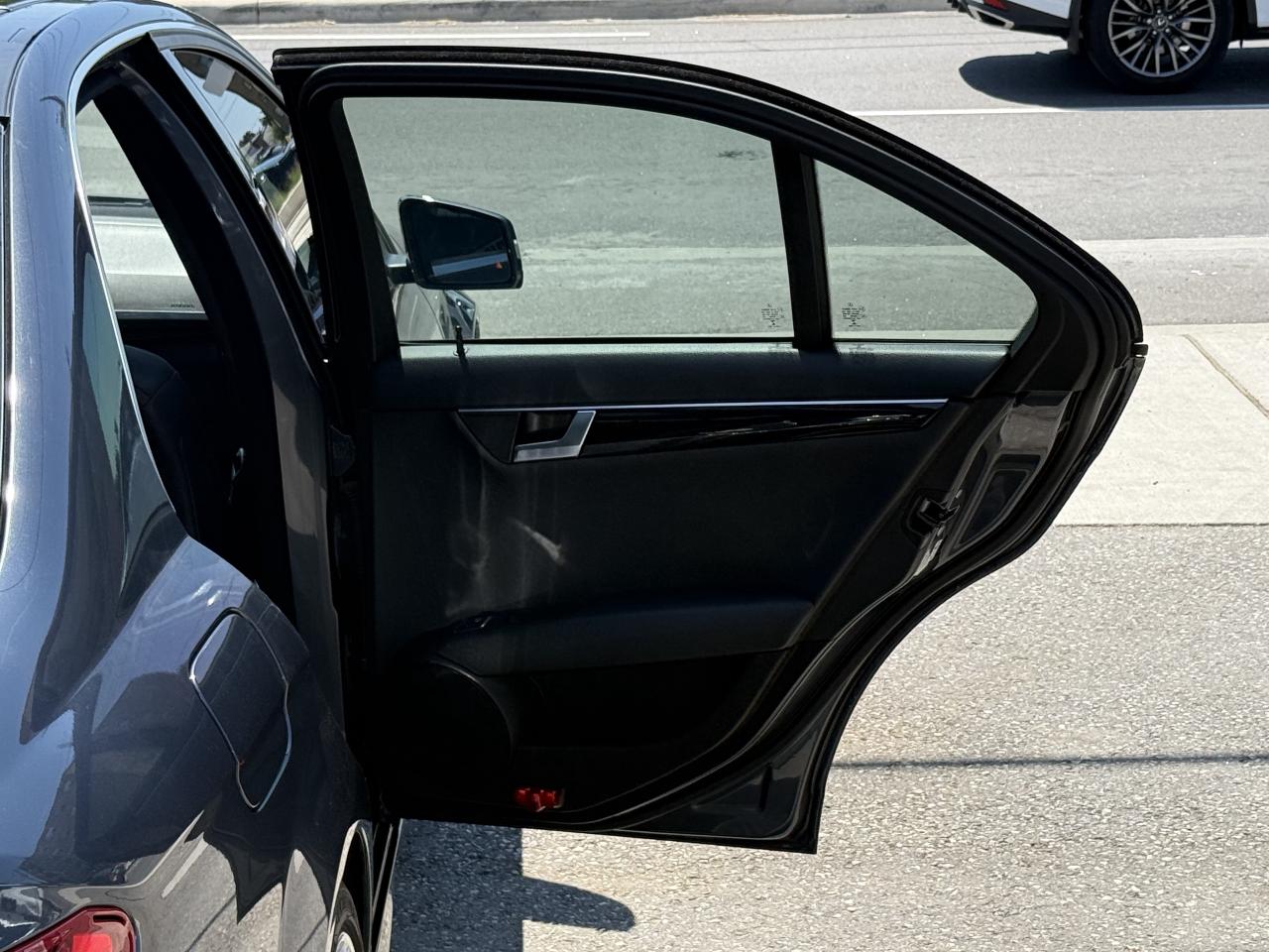 2014 Mercedes-Benz C-Class 350 //AMG SPORT | PANO |  NAVI | BACK UP CAMERA - Photo #31