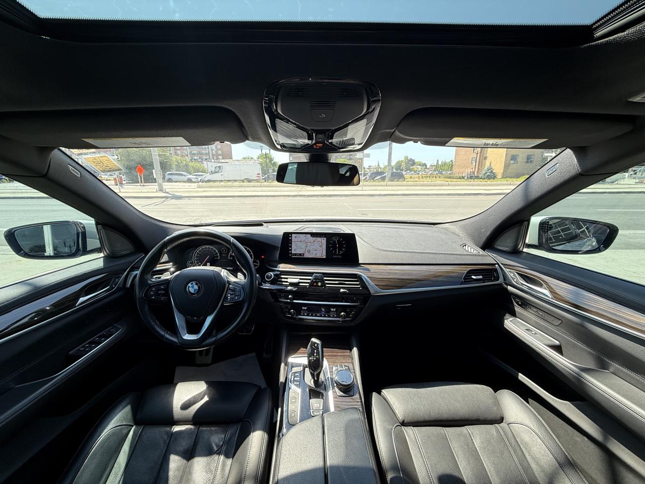 2018 BMW 6 Series GranTurismo 640i //M SPORT | HARMAN KARDON | PANO | LOADED - Photo #2