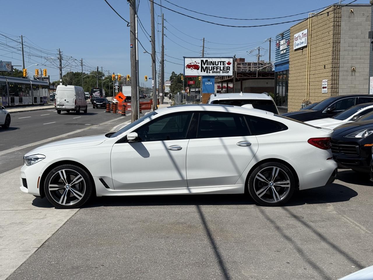 2018 BMW 6 Series GranTurismo 640i //M SPORT | HARMAN KARDON | PANO | LOADED - Photo #11