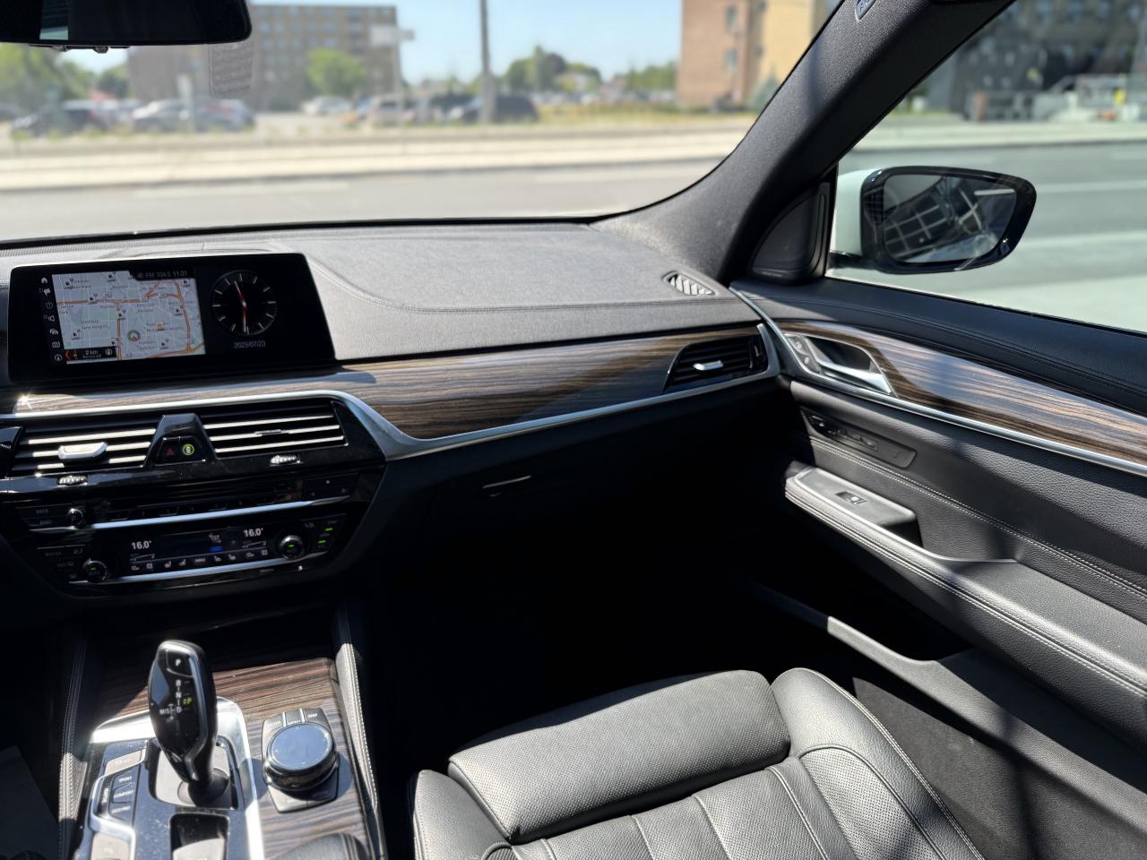 2018 BMW 6 Series GranTurismo 640i //M SPORT | HARMAN KARDON | PANO | LOADED - Photo #16