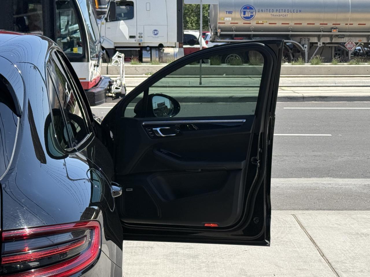 2018 Porsche Macan S | PREMIUM | BOSE | PANO | LOADED - Photo #31