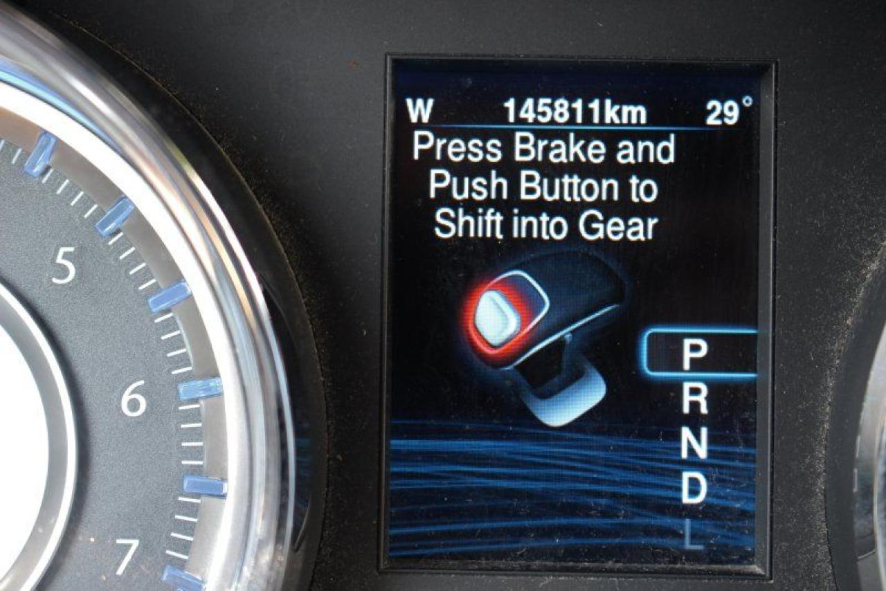2013 Chrysler 300 Touring*Low Ks*Heated Leather*Moon Roof*Bluetooth - Photo #27