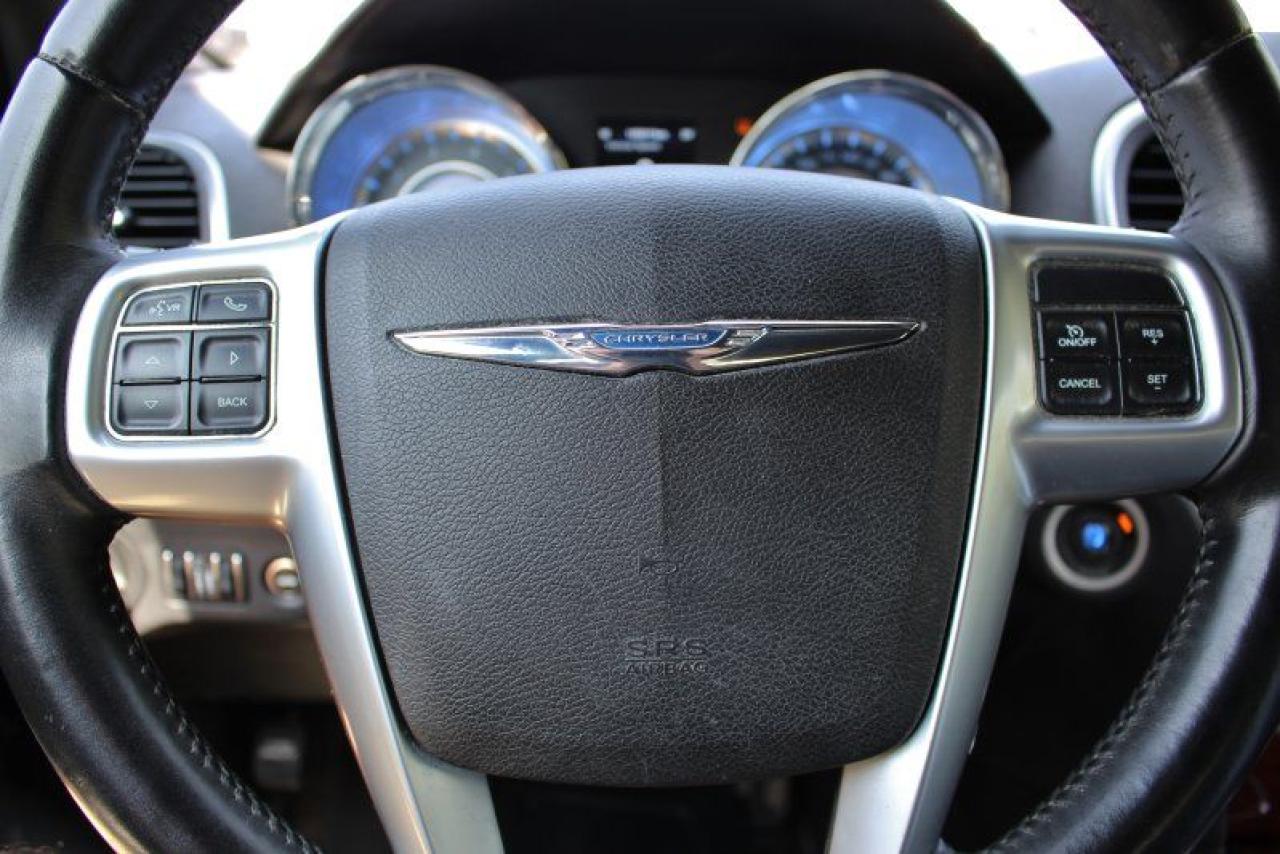 2013 Chrysler 300 Touring*Low Ks*Heated Leather*Moon Roof*Bluetooth - Photo #18