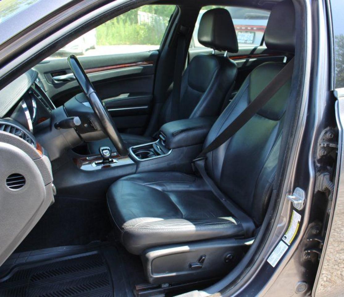 2013 Chrysler 300 Touring*Low Ks*Heated Leather*Moon Roof*Bluetooth - Photo #14