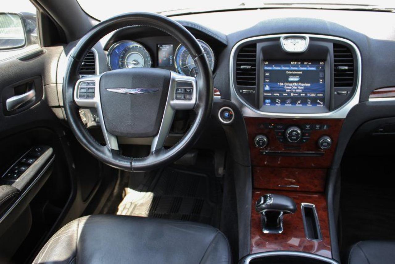 2013 Chrysler 300 Touring*Low Ks*Heated Leather*Moon Roof*Bluetooth - Photo #10