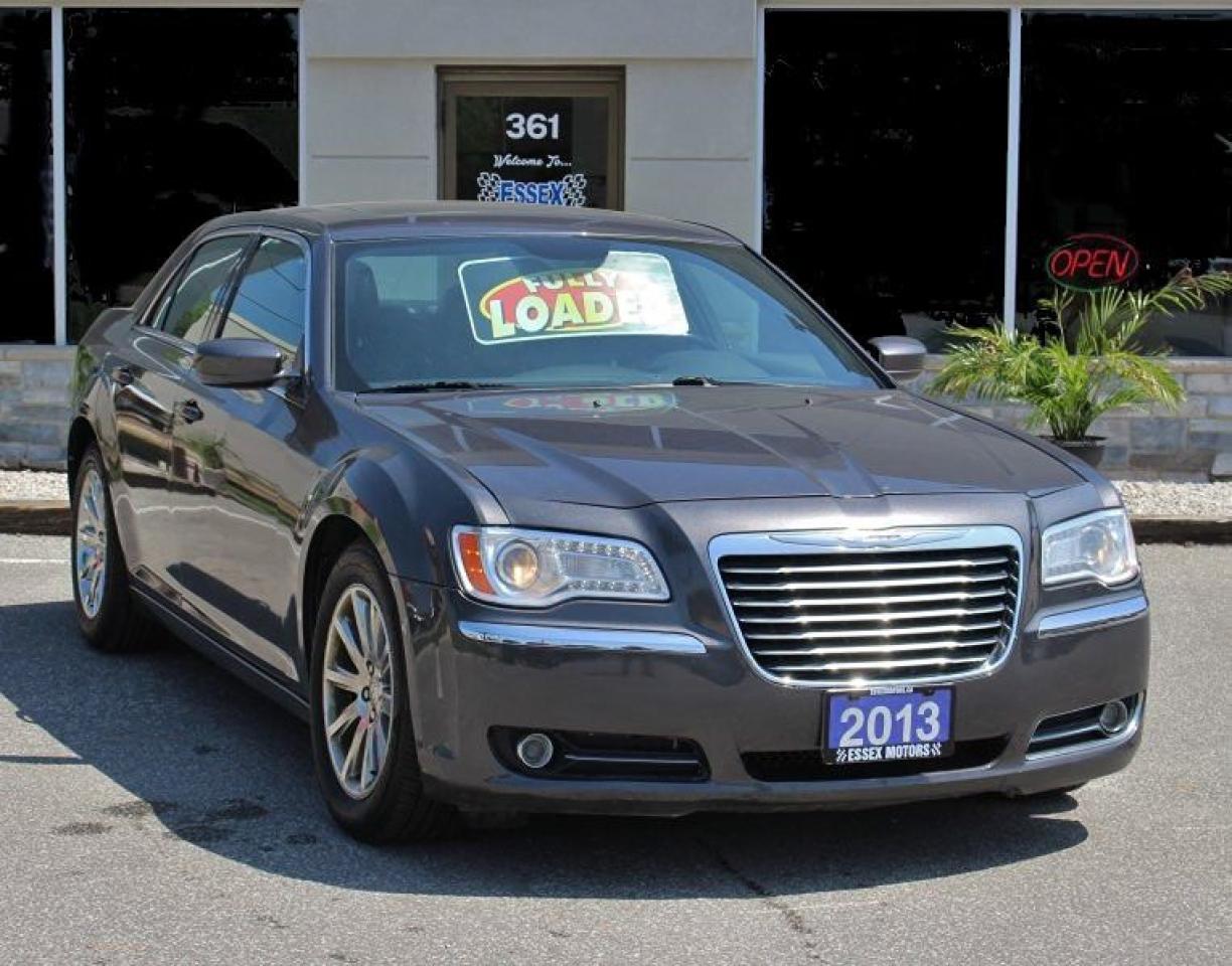 2013 Chrysler 300 Touring*Low Ks*Heated Leather*Moon Roof*Bluetooth - Photo #3