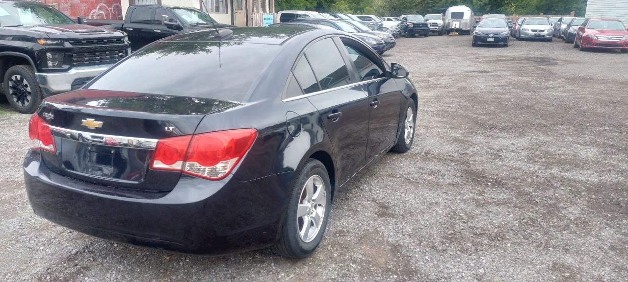 2015 Chevrolet Cruze 2LT - Photo #4