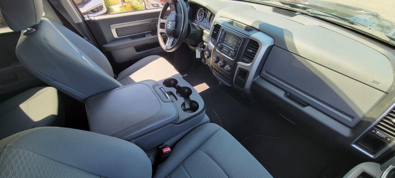 2016 RAM 1500 SLT - Photo #16