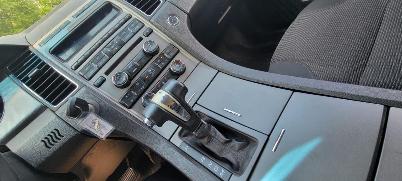 2012 Ford Taurus SEL - Photo #8