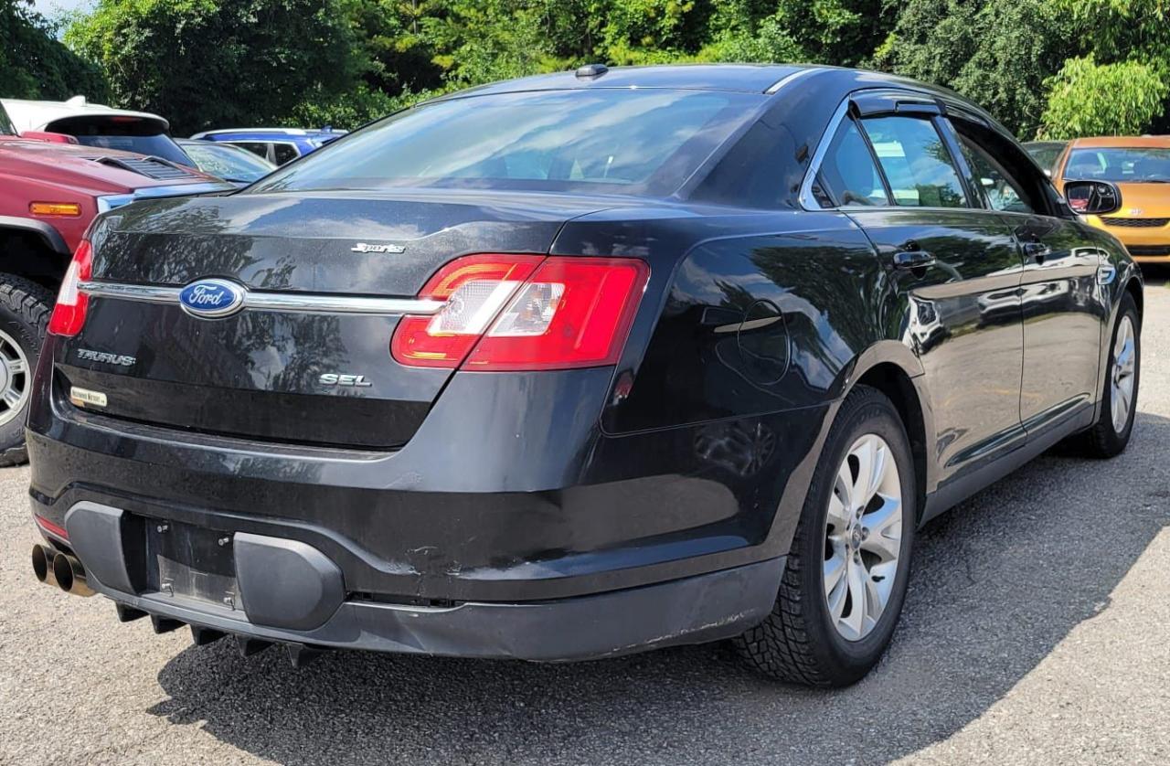 2012 Ford Taurus SEL - Photo #3