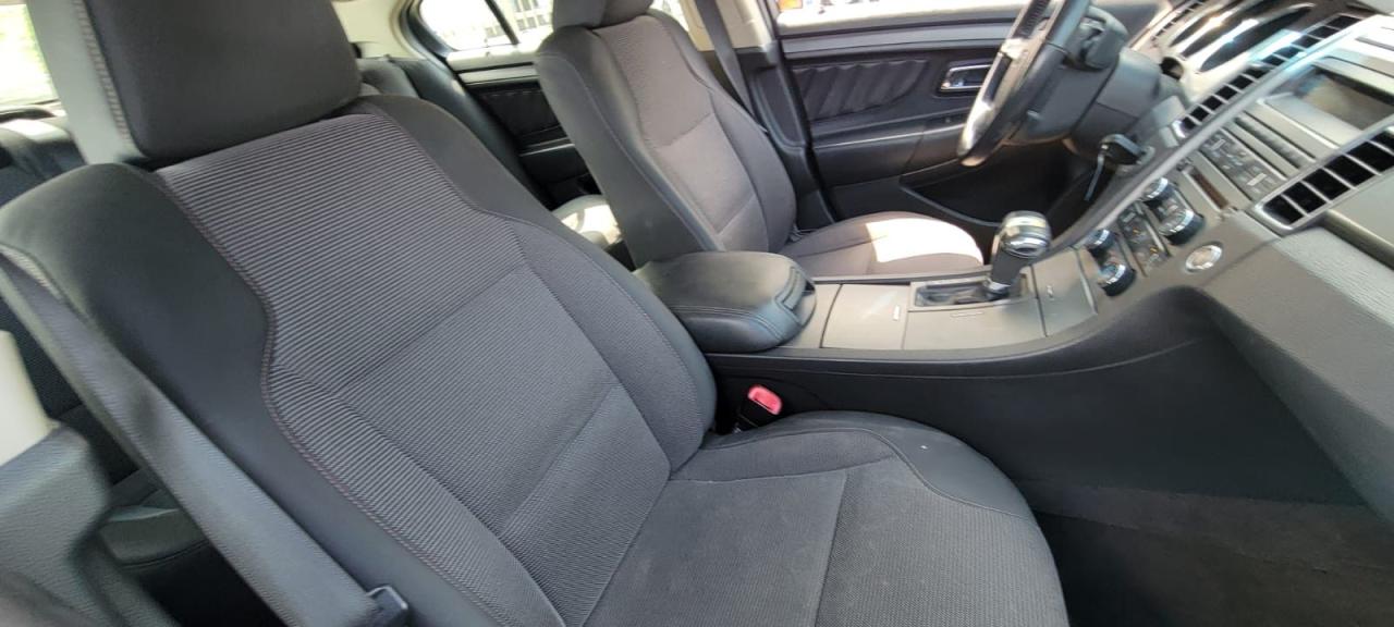 2012 Ford Taurus SEL - Photo #6