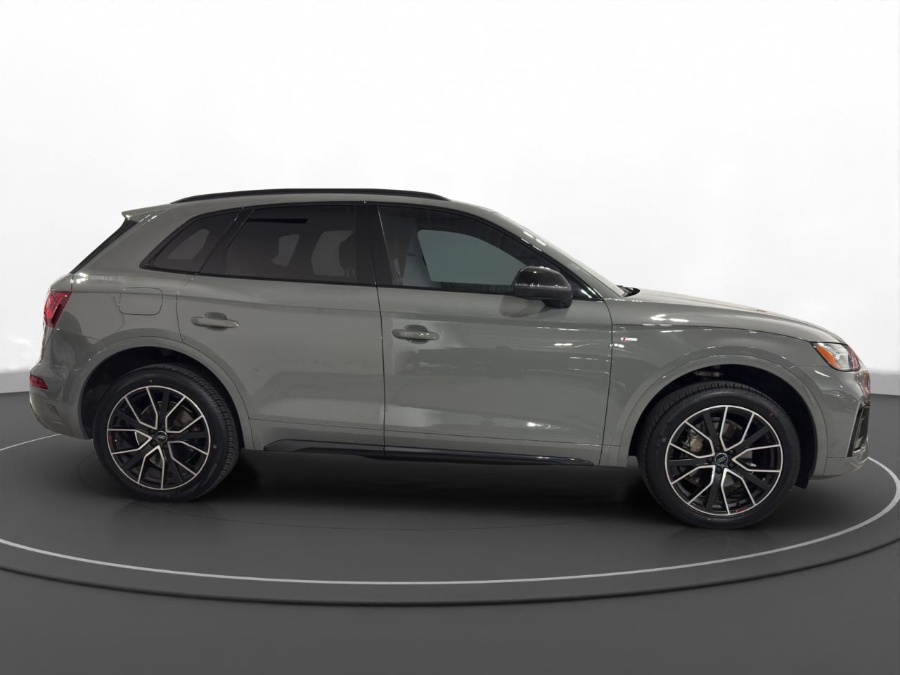 2021 Audi Q5 Progressiv s line - Photo #4
