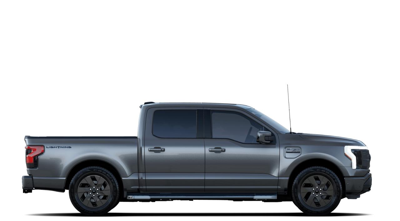 2023 Ford F-150 Lightning LARIAT 4WD SUPERCREW 5.5' Photo4