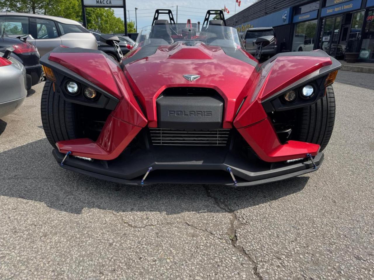 2018 Polaris Slingshot SL  - Photo #2