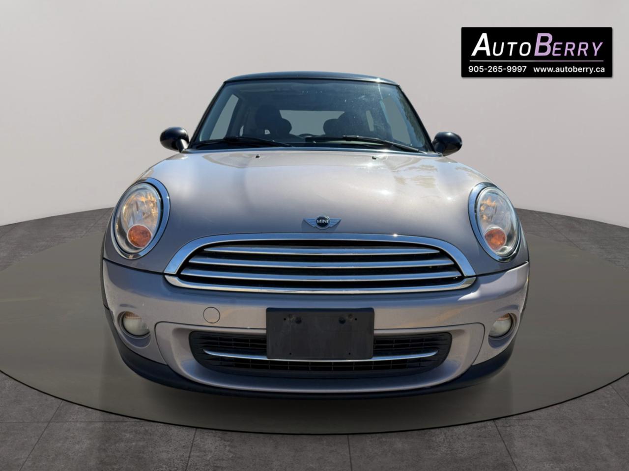 2013 MINI Cooper Hardtop 2DR CPE KNIGHTSBRIDGE CLASSIC Photo2