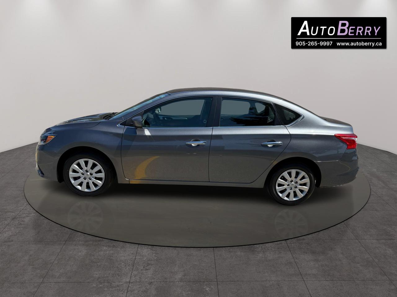 2019 Nissan Sentra S Photo4