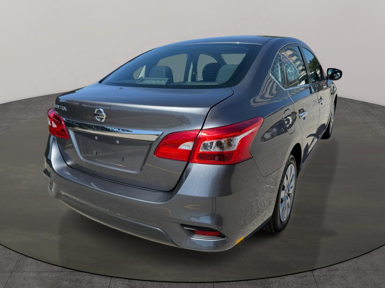 2019 Nissan Sentra S Photo