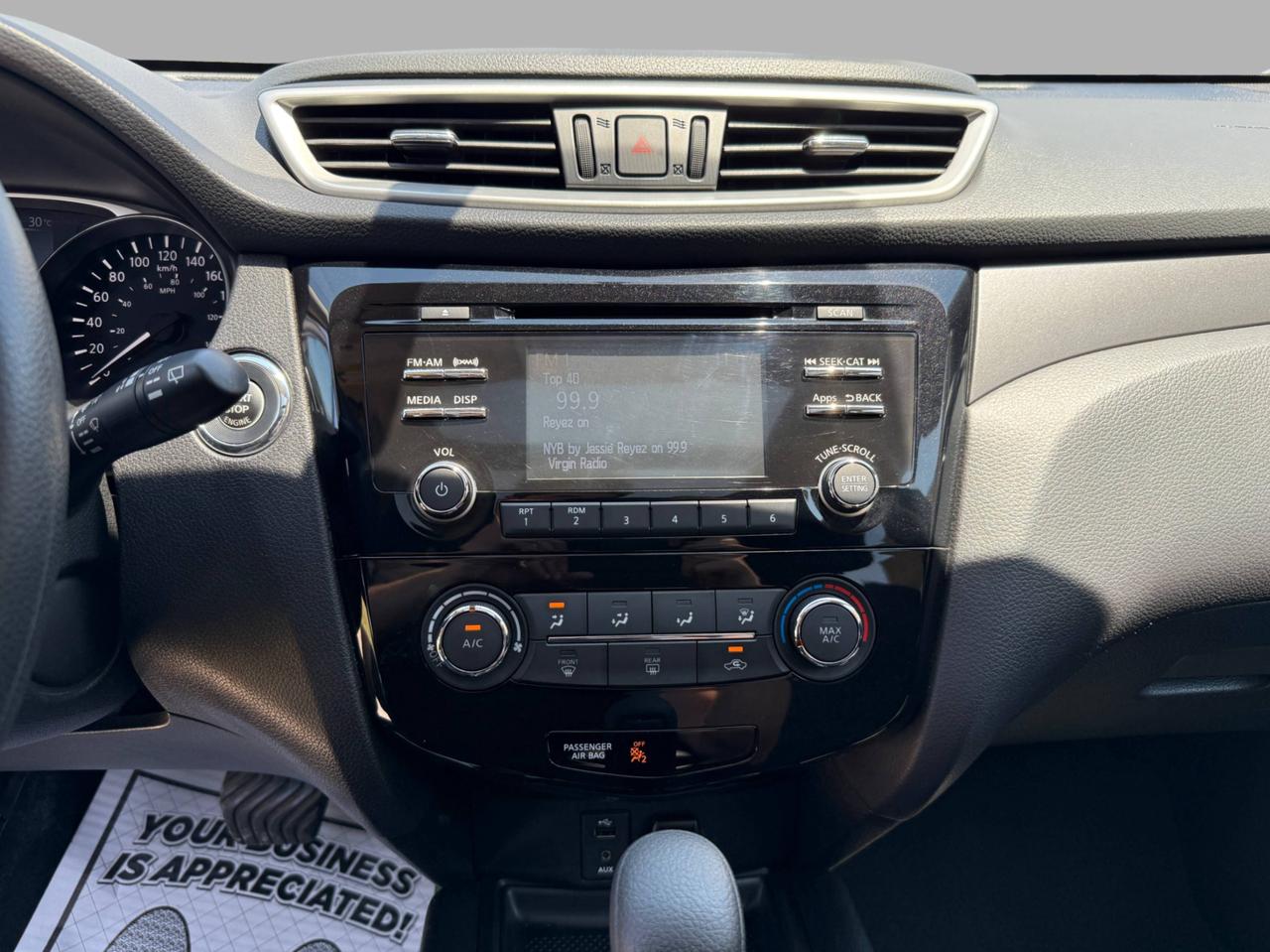 2015 Nissan Rogue AWD 4dr SV Photo