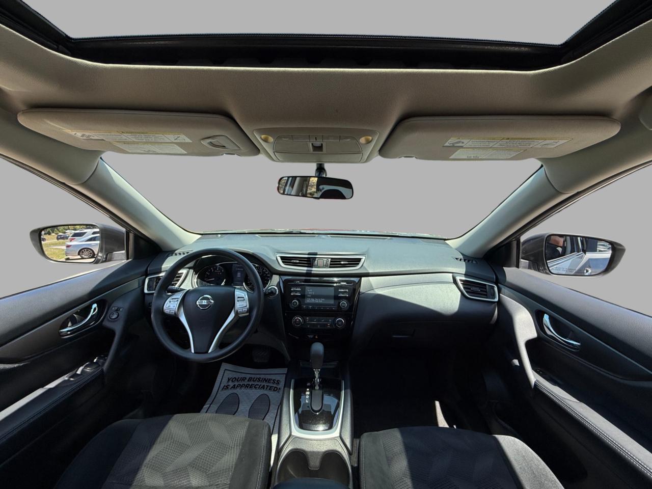 2015 Nissan Rogue AWD 4dr SV Photo