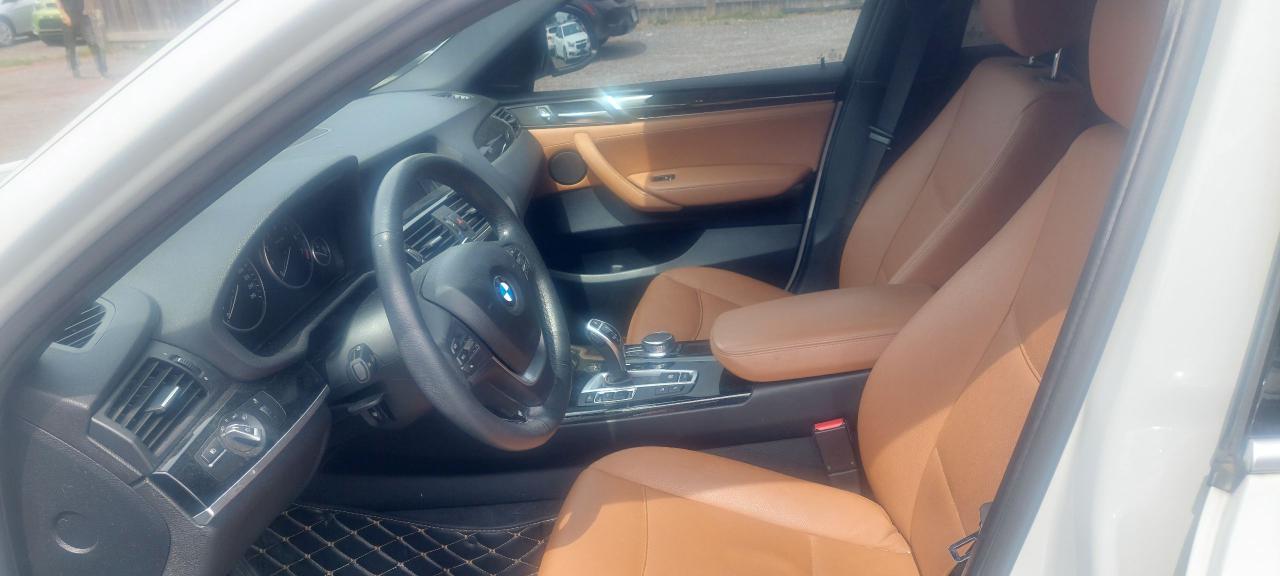 2017 BMW X4 xDrive28i - Photo #9