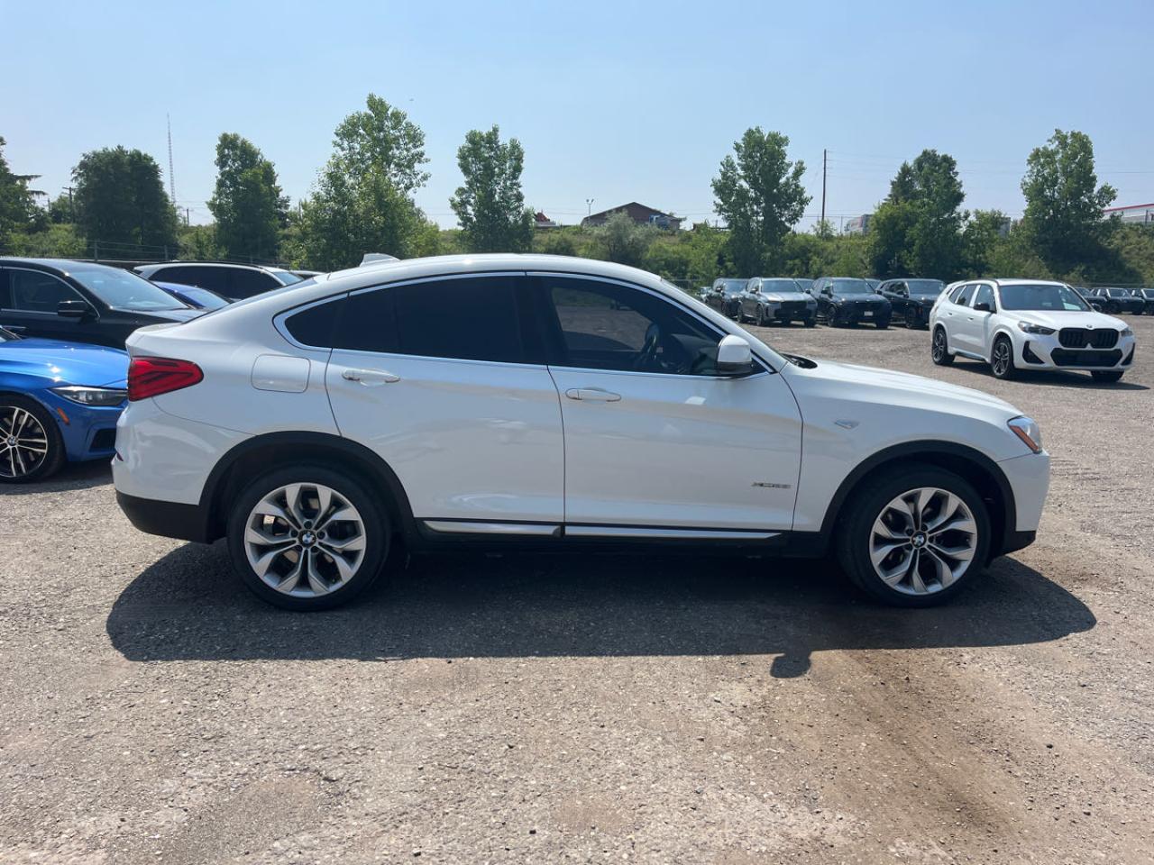 2017 BMW X4 xDrive28i - Photo #8