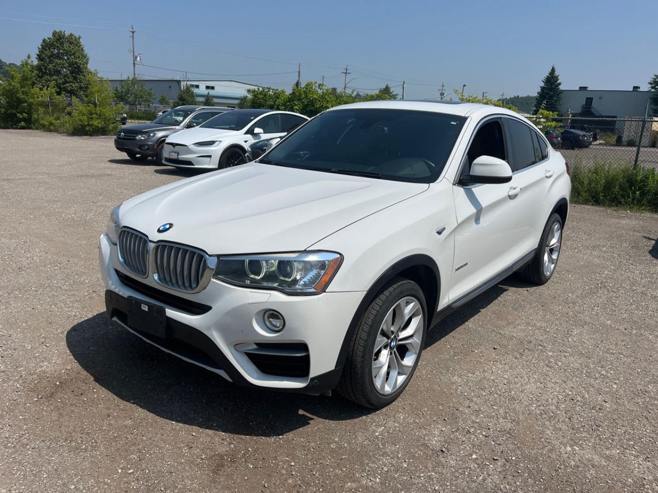 2017 BMW X4 xDrive28i - Photo #2