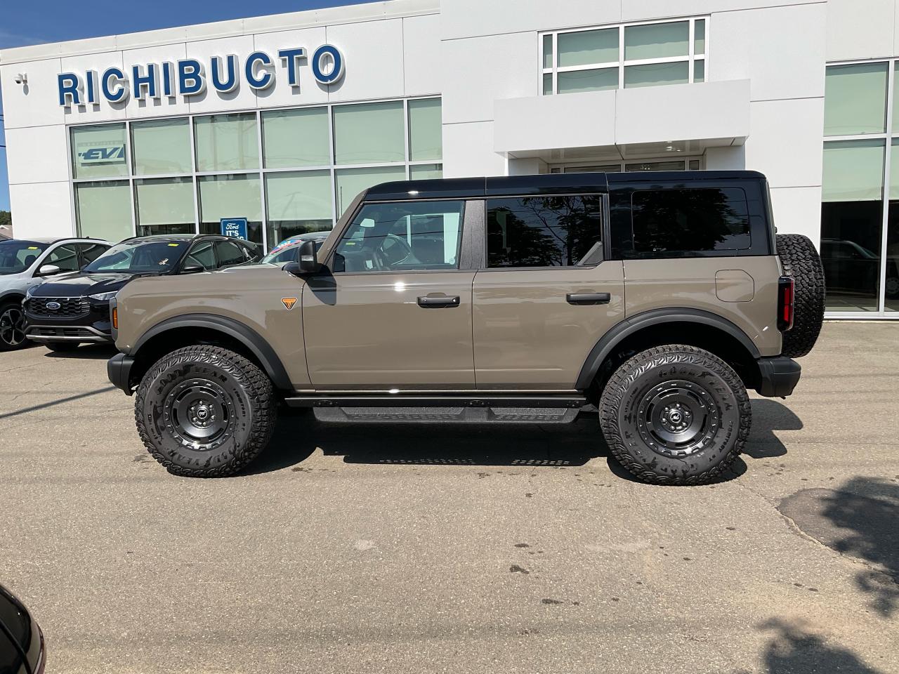 2025 Ford Bronco Badlands Photo4