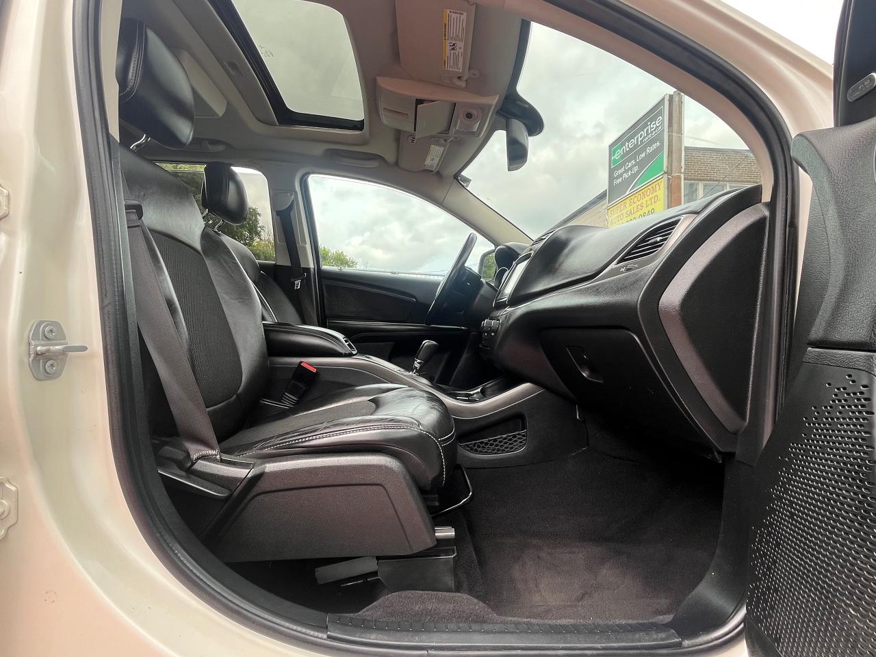 2017 Dodge Journey CROSSROAD-NAVI-SUNROOF-BLUETOOTH-LEATHER - Photo #19