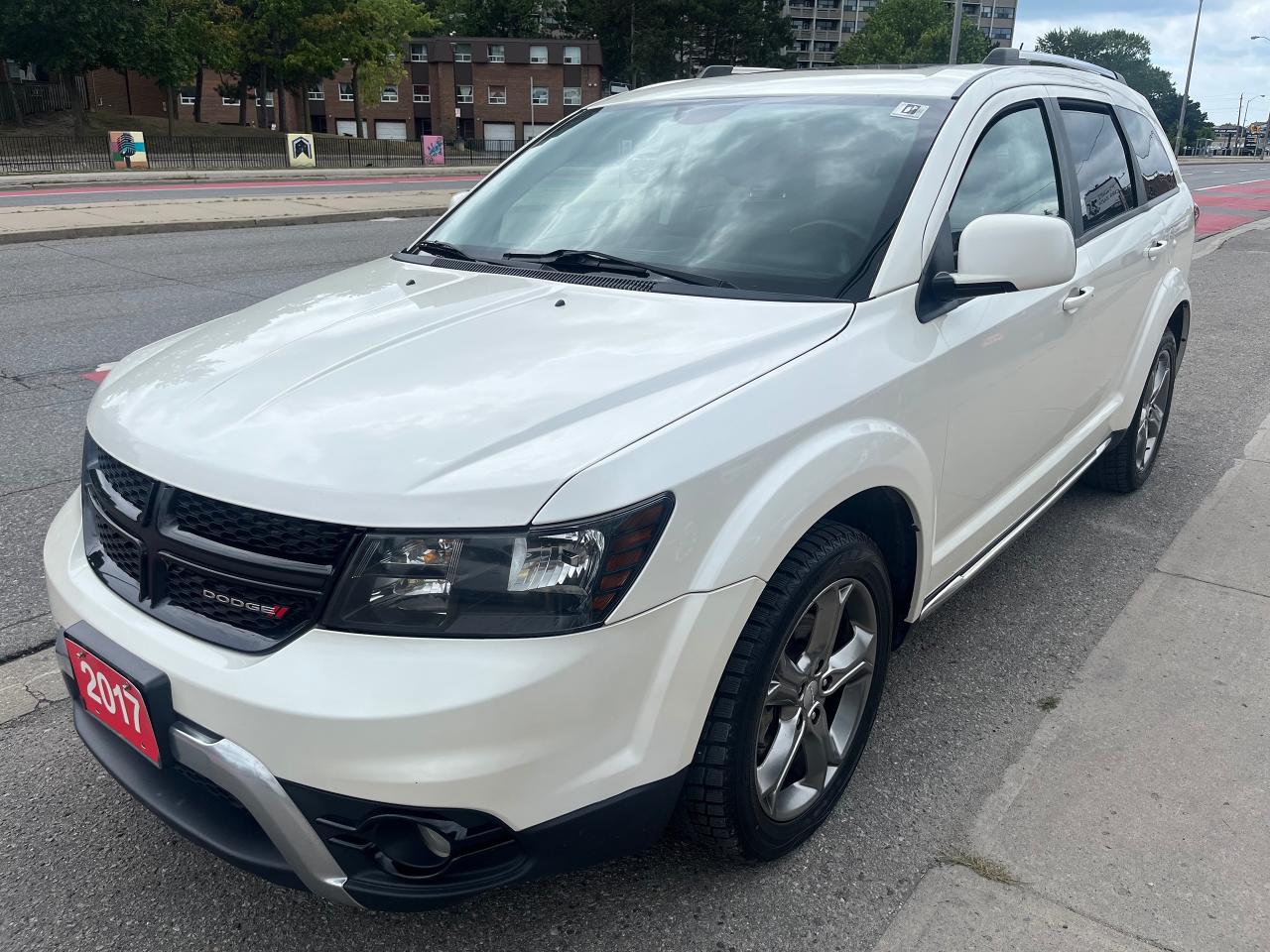 2017 Dodge Journey CROSSROAD-NAVI-SUNROOF-BLUETOOTH-LEATHER - Photo #3