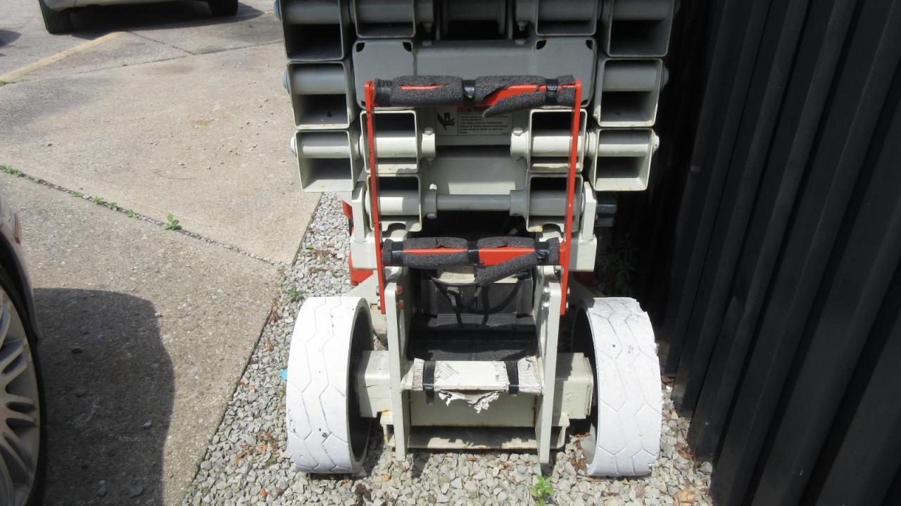 2008 JLG Industries 2630 ES  - Photo #4