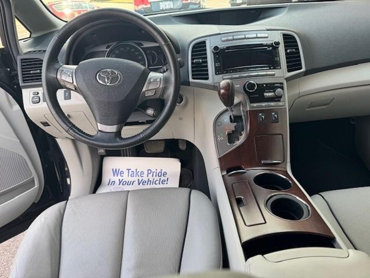 2010 Toyota Venza 4dr Wgn V6 AWD only 59000km,1 owner,accident free - Photo #11