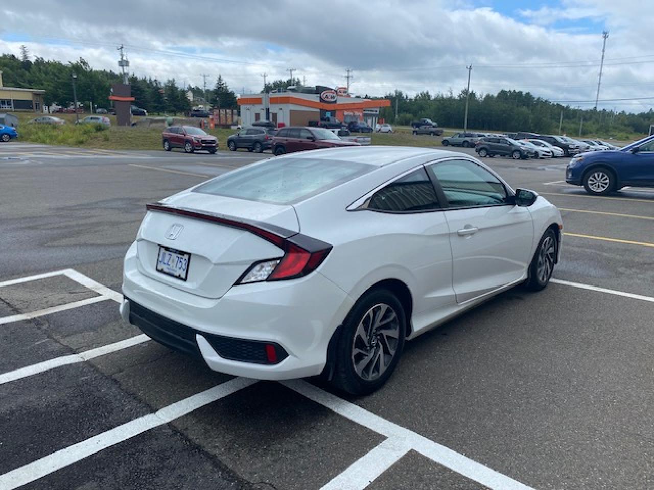 2019 Honda Civic LX - Photo #5