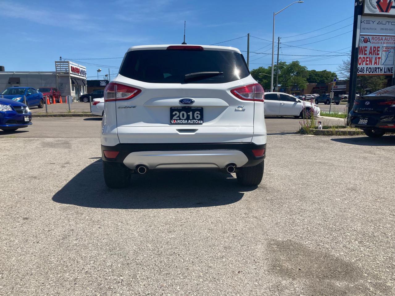 2016 Ford Escape AUTO AWD LOW KM HEATED SEATS BACKUP CAMERA B-T - Photo #6