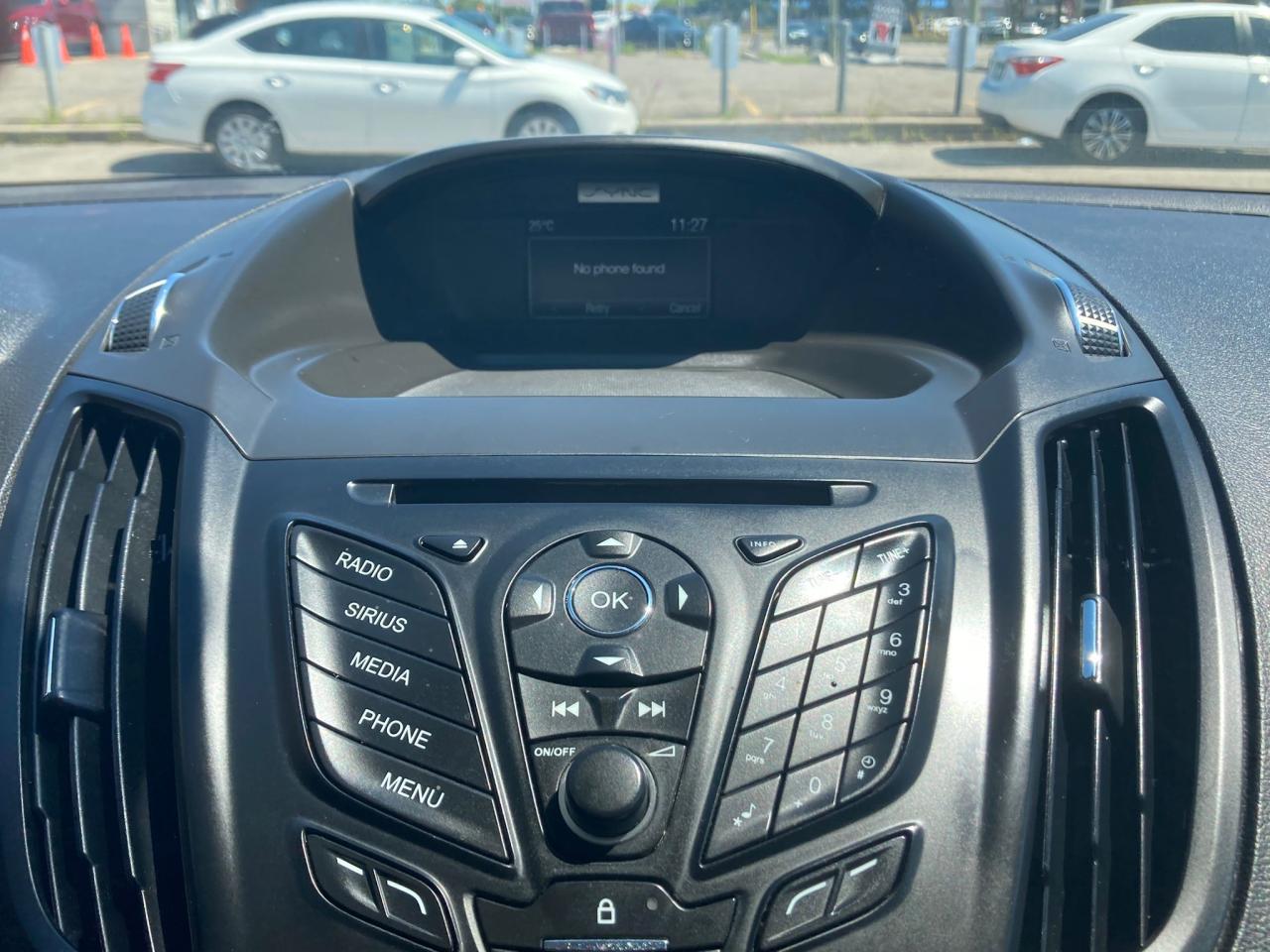 2016 Ford Escape AUTO AWD LOW KM HEATED SEATS BACKUP CAMERA B-T - Photo #16