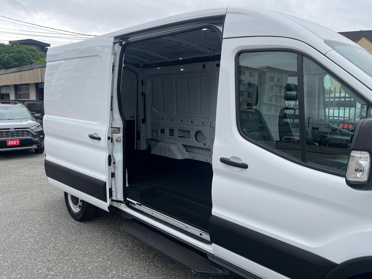 2024 Ford Transit Cargo Van T-350 148" Med Rf 9500 GVWR RWD Photo11