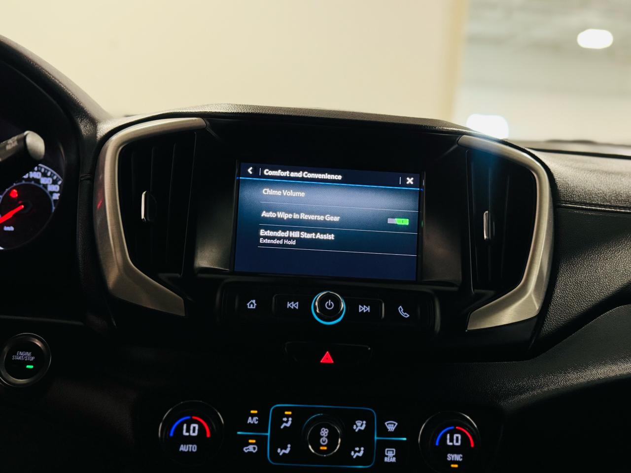 2020 GMC Terrain SLE - Photo #17