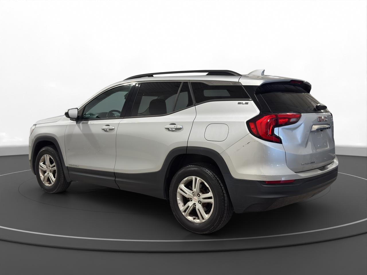 2020 GMC Terrain SLE - Photo #5