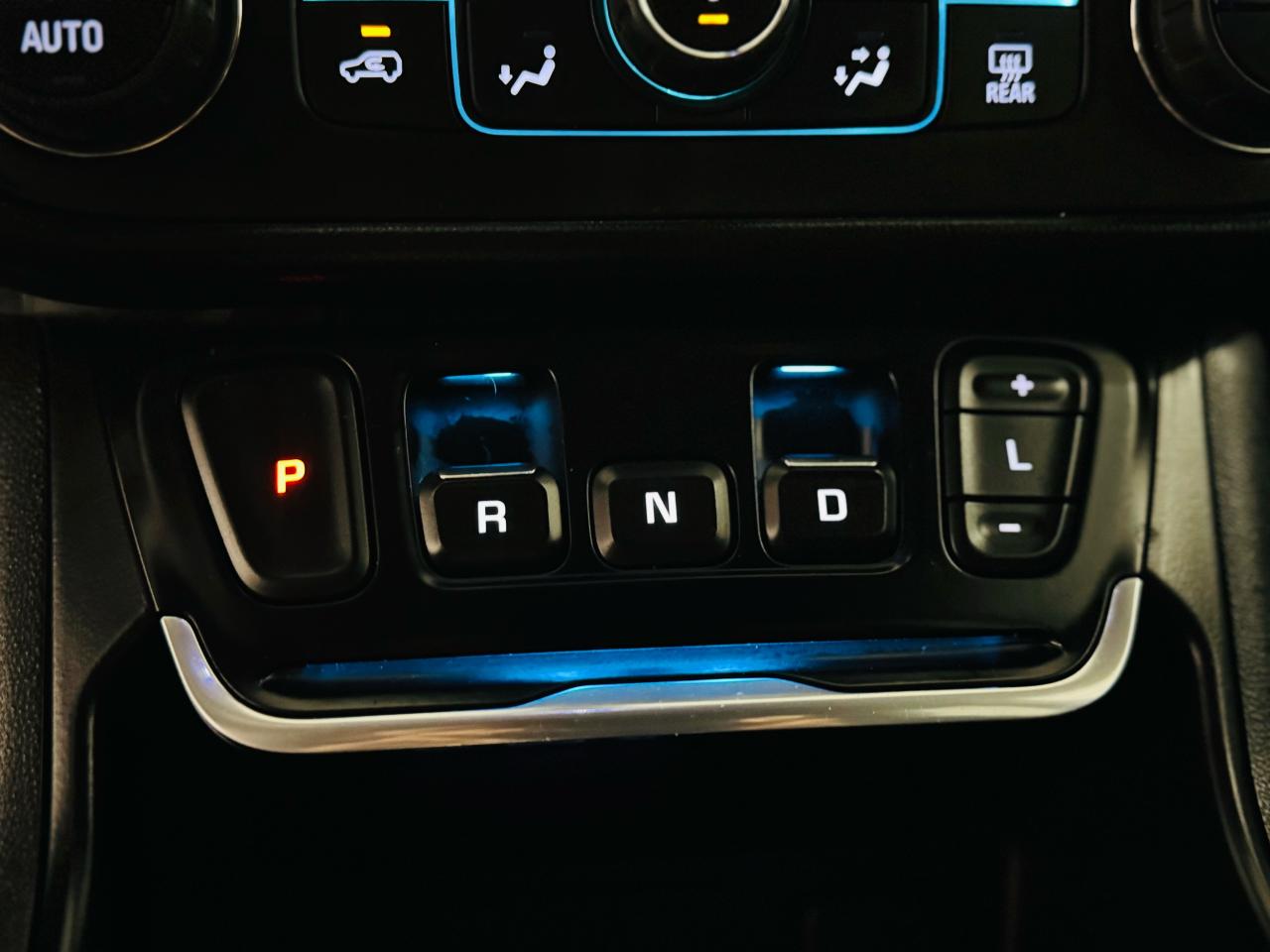 2020 GMC Terrain SLE - Photo #14
